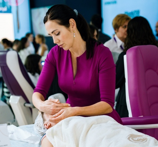 Открыта запись на базовый учебный курс «Глубокотканный скульптурирующий массаж лица» в Москве 